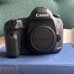 Canon full-frame DSLR body in Black. Canon 5D mark iii